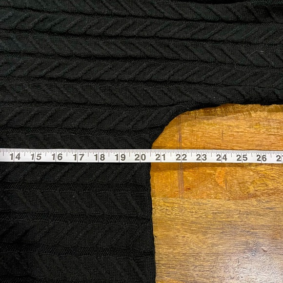 Soho New York & Company Jeans women’s black sweater. Size XL. - Picture 5 of 8